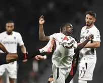 Trabzonspor’un yeni yıldızı performansıyla taraftarı büyüledi! Oulai şov yaptı