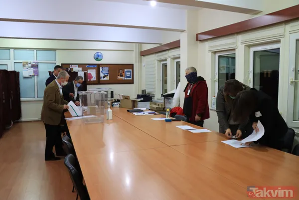 SON DAKİKA: Bulgaristan seçimleri | Oy kullanma işlemi başladı! Türk kökenli Mustafa Karadayı cumhurbaşkanı seçilebilir - 9