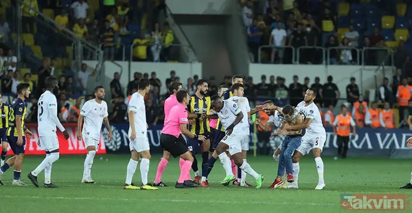 Ankara'da saha karıştı! Tribünden inen taraftar Beşiktaşlı Salih Uçan'ı tekmeledi, Josef kırmızı kart gördü - 12