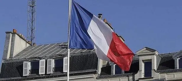 Fransa’da camiye çirkin saldırı