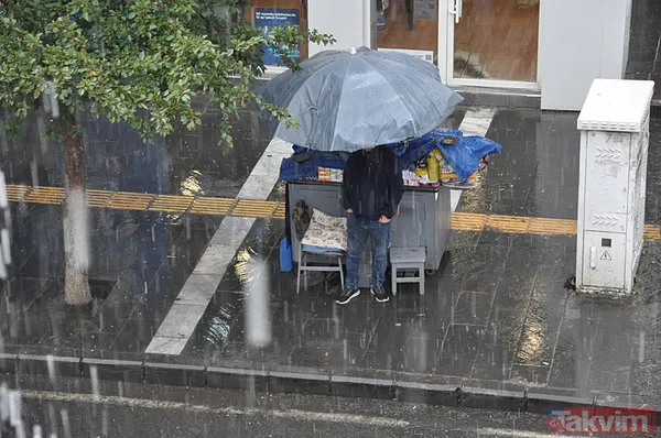 İstanbul'da Serin Akşamlar Başlıyor İstanbul Özelinde İse Tek, Önümüzdeki Günlerde Gece Sıcaklıklarının 11-12 Derecelere Kadar Gerileyeceğini Açıkladı:...