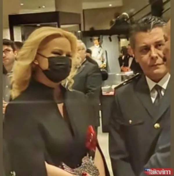 Seda Sayan eşi Çağlar Ökten ile sahnede aşka gelince... Romantizmin doruklarındaki çift ortalığı yıktı geçti sosyal medya: "Yok böylesi..." - 14