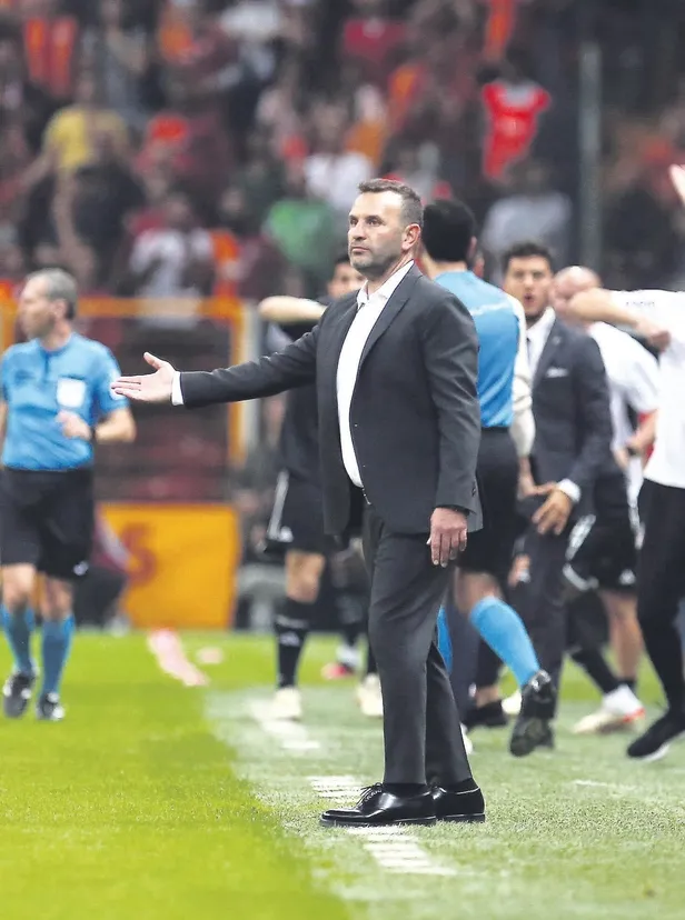 Galatasaray sahasında Beşiktaş'ı mağlup etti! Okan Buruk'tan Icardi ve Süper Kupa yorumu-1