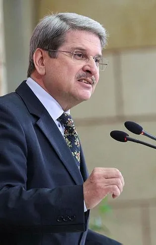 İYİ Partili Aytun Çıray'dan manidar tweet! CHP'li Barış Yarkadaş'ın Halk TV'den kovulmasını böyle ti'ye aldı