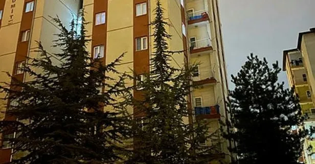 Kendini terk eden eşine kızıp evini ateşe verdi