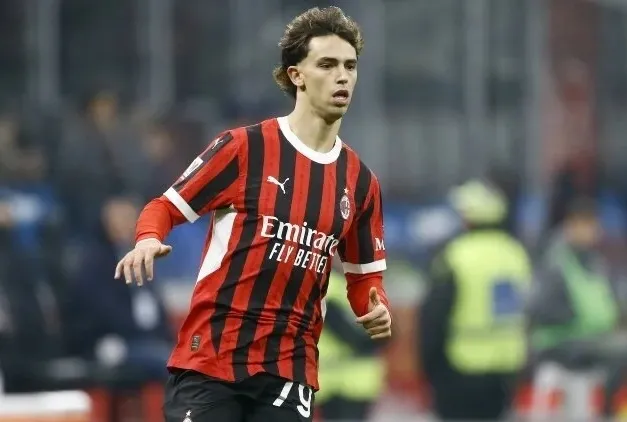 Joao Felix Milan’da kalmak istiyor