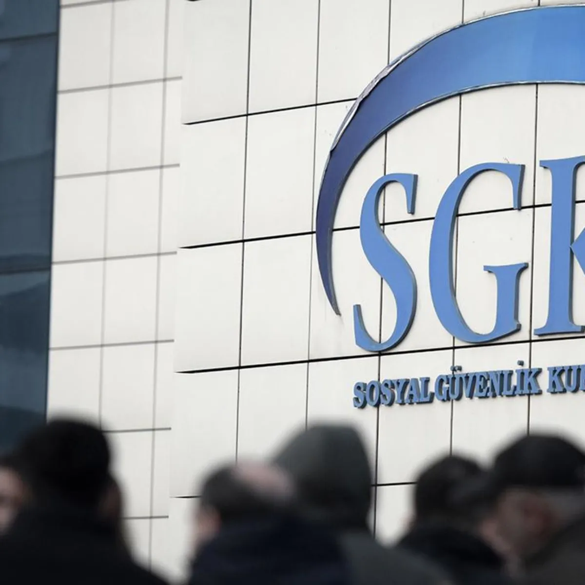 SGK hizmet dökümünde dikkat çeken değişiklik: İşten çıkış kodları kaldırıldı mı?