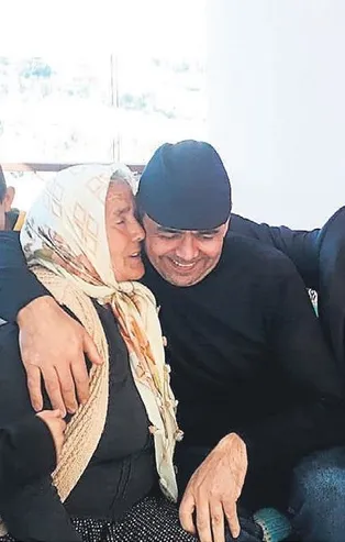 2 yıldır Libya’da alıkonulan vatandaşlar ailelerine kavuştu: Devletimizin bizi kurtaracağını biliyorduk