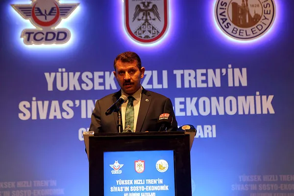 sivas-valisi-salih-ayhan-ankara-sivas-yuksek-hizli-tren-yht-hatti-cok-yakin-zamanda-hizmete-acilacak-1600109996308.jpg Sivas Valisi Salih Ayhan: Ankara-Sivas Yüksek Hızlı Tren (YHT) hattı çok yakın zamanda hizmete açılacak-4