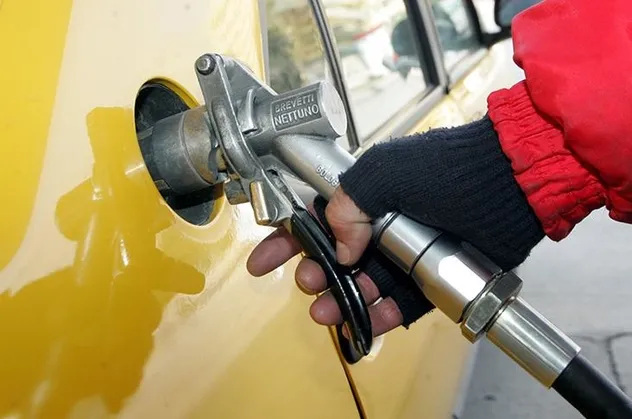 SON DAKİKA! Benzin, motorin ve LPG fiyatına zam! Bu gece yarısından itibaren geçerli olacak