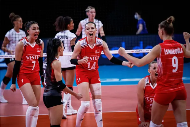 turkiye-guney-kore-voleybol-maci-ne-zaman-saat-kacta-turkiye-guney-kore-maci-hangi-kanalda-ceyrek-final-ne-zaman-1627917240099.jpg Türkiye Güney Kore çeyrek final maçı saat kaçta? Türkiye Güney Kore voleybol maçı ne zaman, hangi kanalda?-3