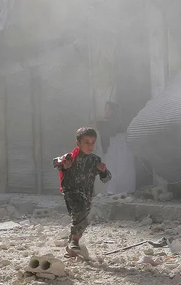 Halep'te yoğun bombardıman: 42 ölü