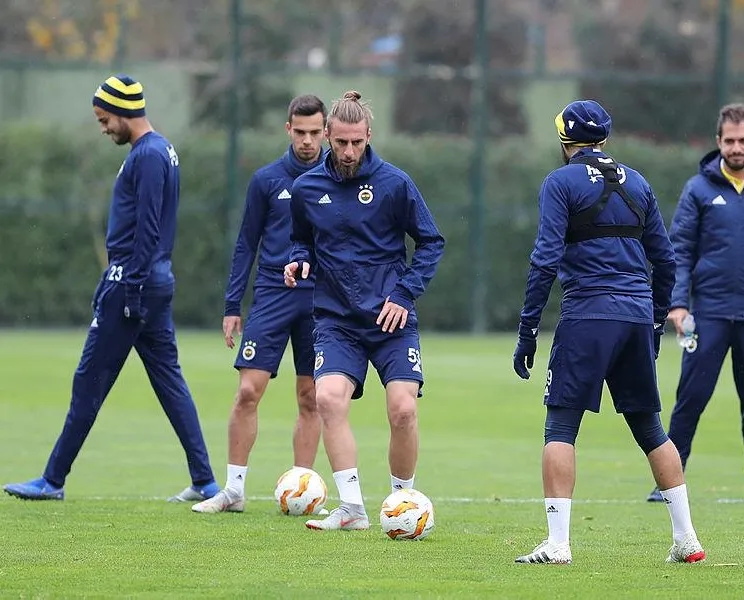 Fener tur için sahada