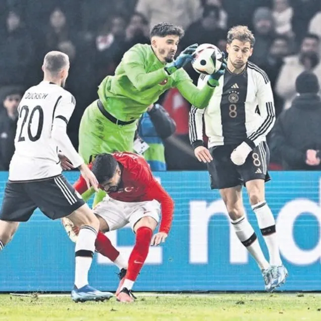 Altay Bayındır satış listesine!
