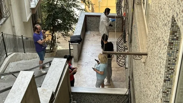 İstanbul Kağıthane'de kan donduran olay! Kötü koku gelen evden Filipinli kadının cesedi çıktı!-2