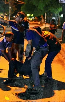 Bangladeş'te şiddet olayları