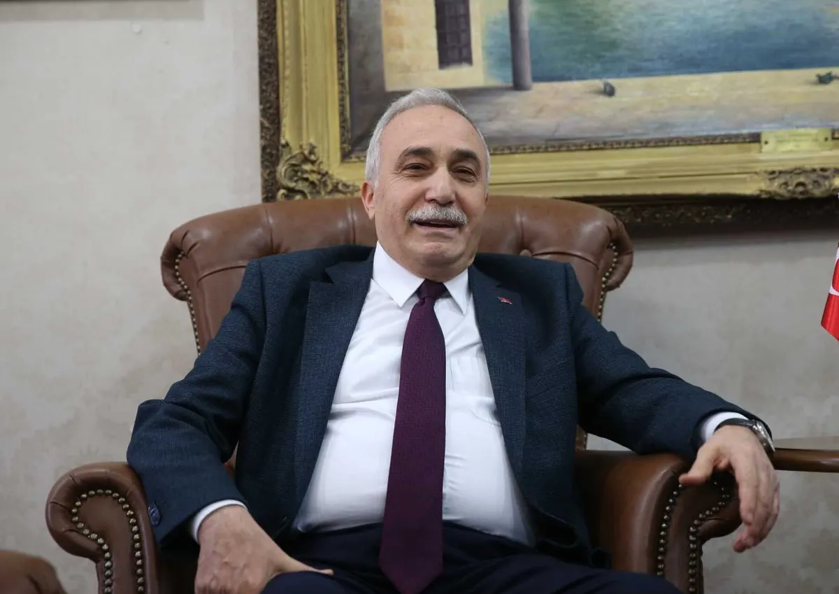 iyi-partide-catlak-ahmet-esref-fakibaba-terorsuz-turkiye-ve-yeni-anayasaya-destek-verdi-musavat-dervisoglu-ist-1792578734696.jpeg İYİ Parti'de çatlak: Ahmet Eşref Fakıbaba Terörsüz Türkiye'ye destek verdi! Müsavat Dervişoğlu'na yanıt: İstifa edeceğim-4