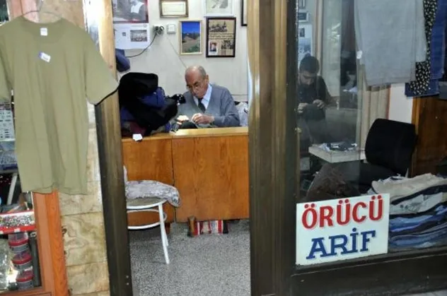 Ankara'da Arif Güngör 64 yıldır bu işi yapıyor!