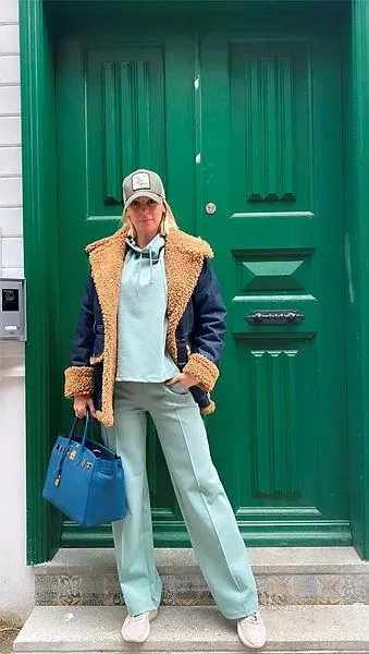 dilay-korkmazdan-ayrilan-faruk-sabanci-pahali-hediye-istekleri-sevgilisini-bunaltti-iddiasina-bakin-ne-dedi-1649705929523.jpeg Dilay Korkmaz'dan ayrılan Faruk Sabancı "Pahalı hediye istekleri sevgilisini bunalttı" iddiasına bakın ne dedi!-4