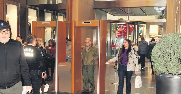 Avukata öncelik! Ebru Polat AVM'de X-Ray cihazından geçmeden içeri girdi