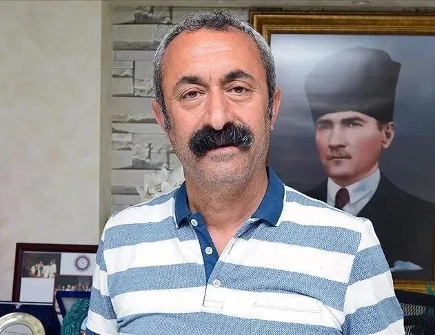 Sandığa gömüldü