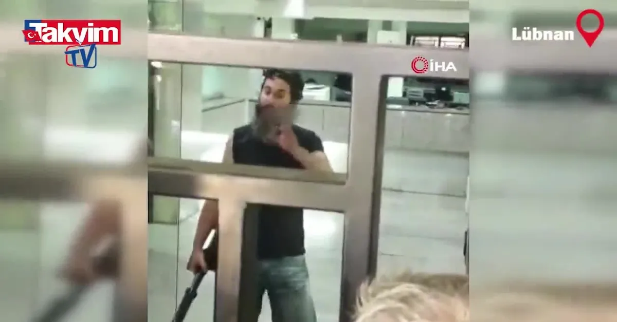 Lübnan'da bankada rehine krizi! İşte o anlar…