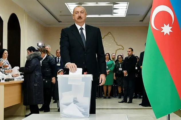 Son dakika: Azerbaycan'da erken parlamento seçimlerinde oy verme işlemi sona erdi