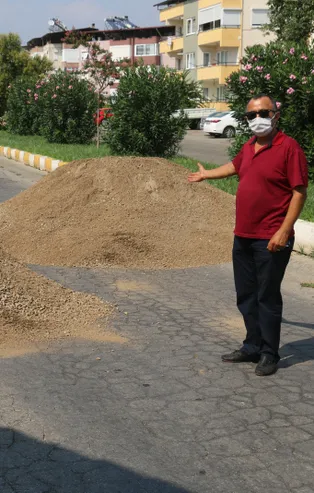 Yol benim dedi bulvarı ulaşıma kapattı