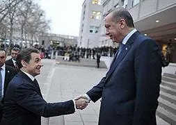 Erdoğan’dan Sarkozy’e tarihi uyarı
