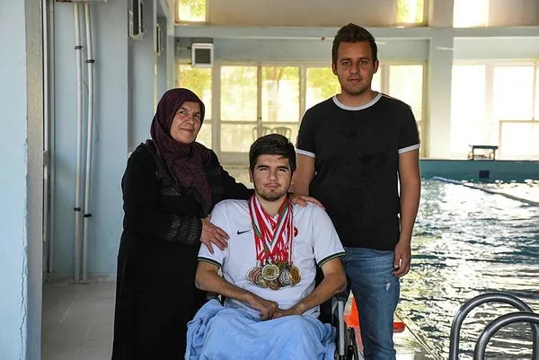 Suya balıklama atladığı için felç kaldı! Yılmayan genç sporcu Beytullah Akyıldız 30 madalya kazandı-2