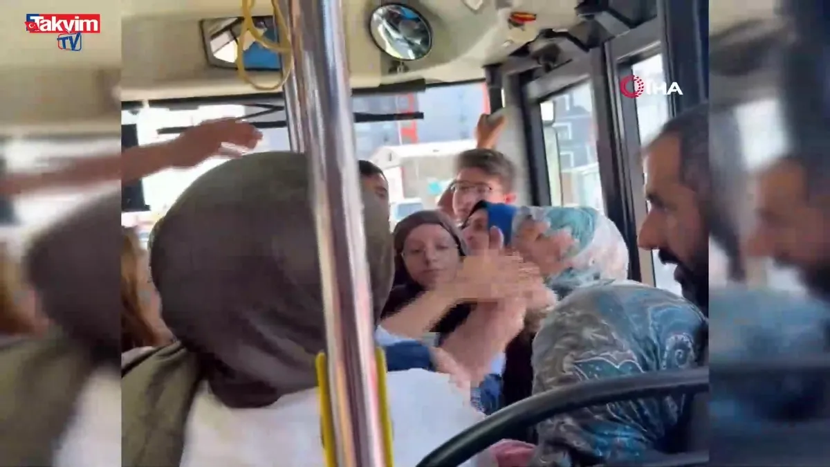 Otobüste yer verme kavgası kamerada!