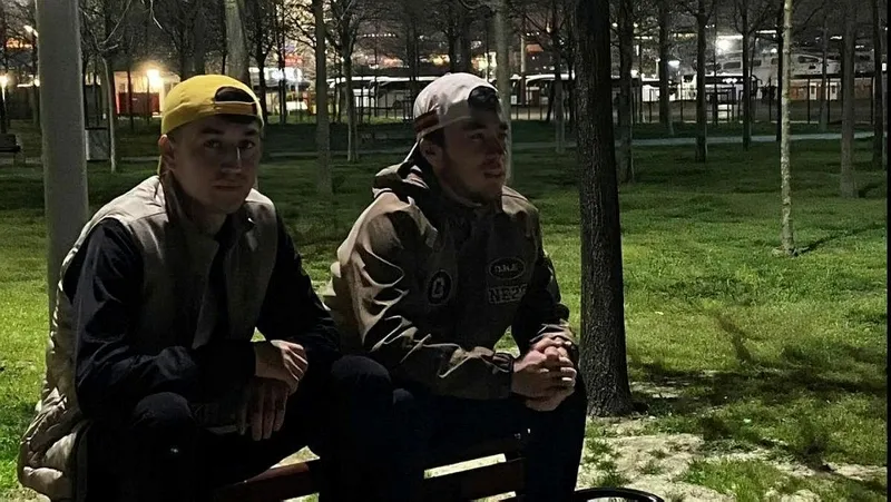 fatihte-bos-sandigi-tabancayi-atesleyen-kisi-arkadasini-oldurdu-1712929138370.jpeg Fatih'te boş sandığı tabancayı ateşleyen kişi arkadaşını öldürdü-4