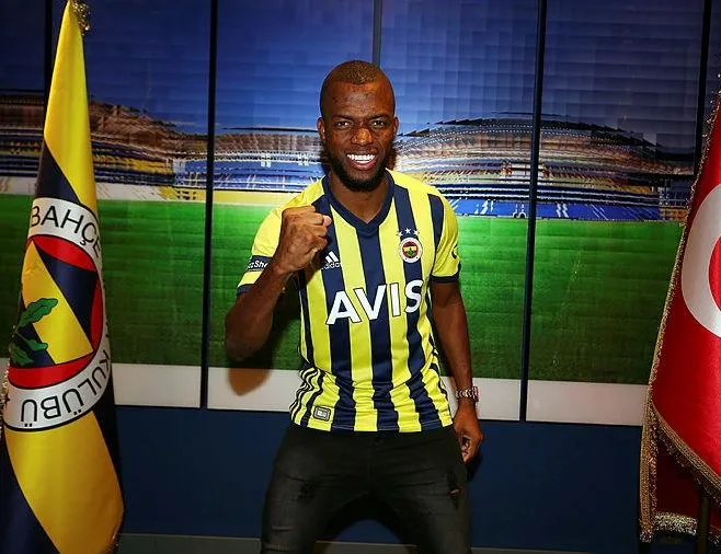 Valencia’dan 3 yıllık imza