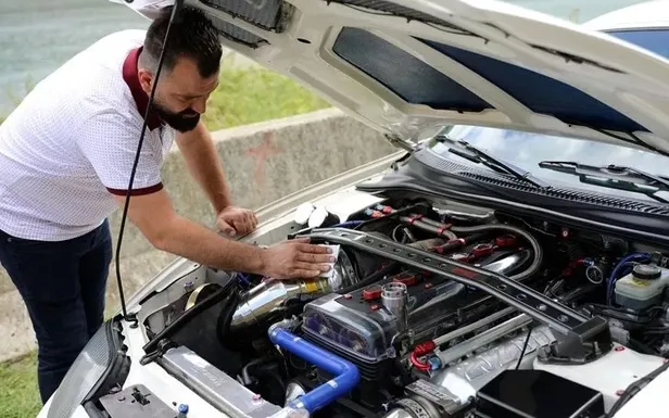 126 bin liraya aldığı spor arabayı 700 bin lira harcayarak modifiye etti! Aracın markası ve gücü şoke etti-5