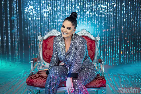 Sibel Can'ın konuğu İzel meğer hiç göründüğü gibi değilmiş! İzel'in kaç yaşında olduğunu merak edenler görünce şoke oldu - 3