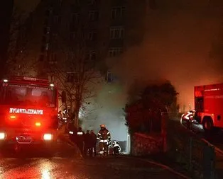 Şişli’de gece saatlerinde korkutan yangın