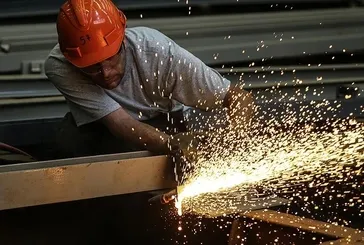 Yerli üretime ithalat koruması: Vergiler yılda iki defa düştü