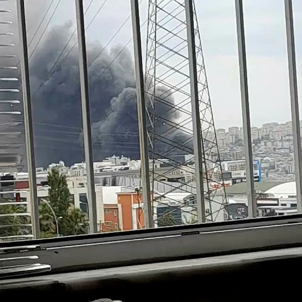 Son dakika: Beylikdüzü'nde sanayi sitesinde yangın-5