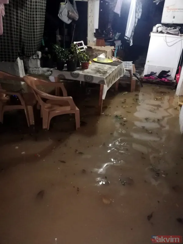 Bodrum'u sağanak vurdu! İş yerleri ve evleri su bastı - 16