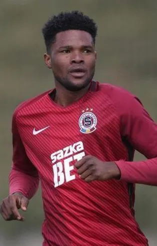 Cimbom Tetteh’in başını döndürdü