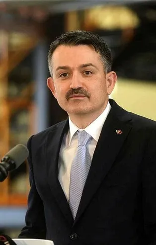 Tarım ve Orman Bakanı Bekir Pakdemirli'den CHP'li İBB Başkanı İmamoğlu'na "karla mücadele" dersi