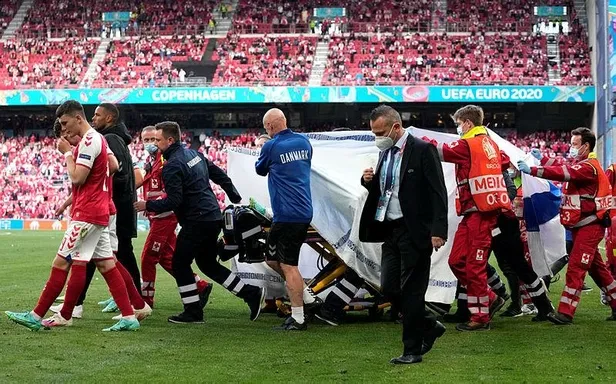 danirmarka-finlandiya-macinda-kalbi-duran-christian-eriksen-kimdir-kac-yasinda-hangi-takimda-oynuyor-1623519549707.jpeg Danirmarka Finlandiya maçında kalbi duran Christian Eriksen kimdir? Kaç yaşında? Hangi takımda oynuyor?-3