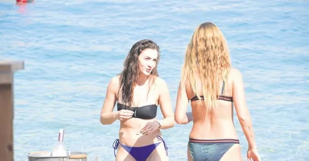 Köpeğine loca tuttu