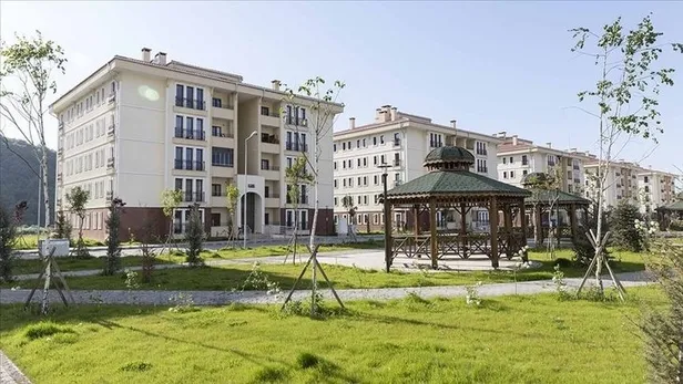 tokiden-13000-tl-pesinat-380-lira-taksitle-yuzlerce-adet-cekilissiz-kurasiz-konut-satis-ilani-yayimlandi-iste-basvuru-sartlari-1617976871994.jpg TOKİ’den 13.000 TL peşinat, 380 lira taksitle yüzlerce adet çekilişsiz, kurasız konut satış ilanı yayımlandı! İşte başvuru şartları-5