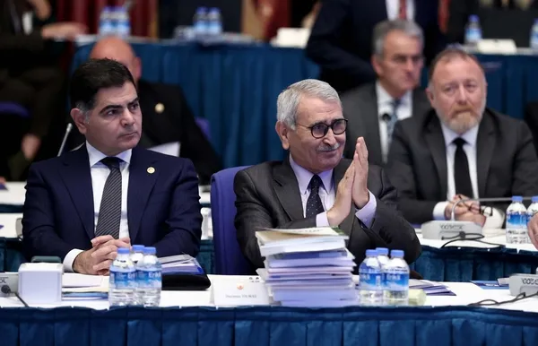 Türkiye ekonomisinde yeni dönem! Hazine ve Maliye Bakanı Nebati: Büyüme hedefi yüzde 5-16