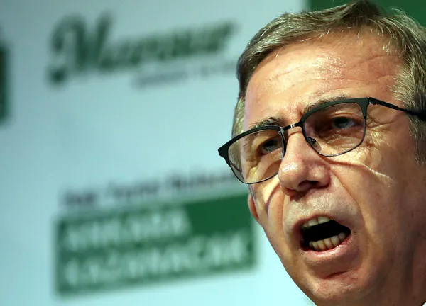 chpli-mansur-yavasin-maskesi-dustu-ankara-buyuksehir-belediyesi-suya-yuzde-80-zam-yapti-1623511333815.jpg CHP'li Mansur Yavaş’ın maskesi düştü! Ankara Büyükşehir Belediyesi'nin suya yüzde 80 zammı büyük tepki görüyor-4