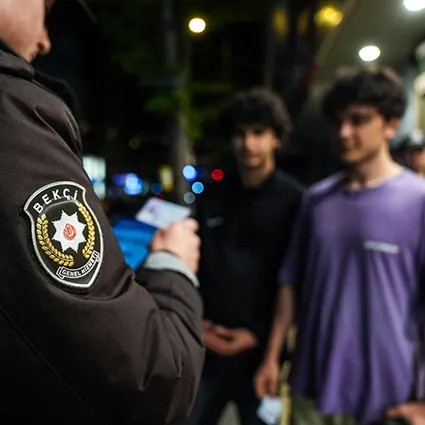 Bekçi olma şartları değişti! Yeni çalışma saati, askerlik, ikamet, yaş kriterleri