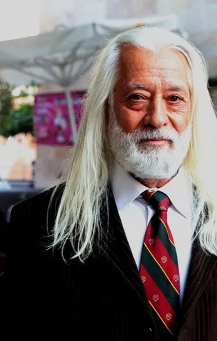 Tiyatro sanatçısı Hüseyin Şen'den şaşırtan sosyal deney! Yarım saatte 60 TL topladı