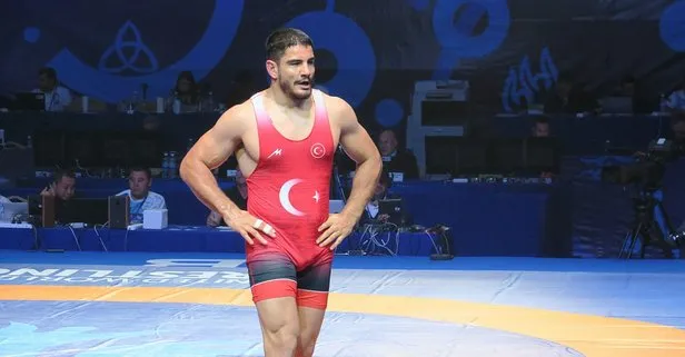 Taha Akgül Dünya Güreş Şampiyonası’nda finale çıktı