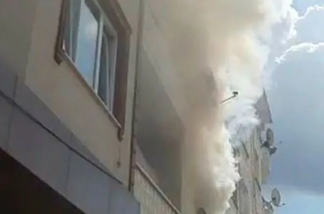 İstanbul Sancaktepe'de korkutan yangın! Anne ve çocuk hastaneye kaldırıldı